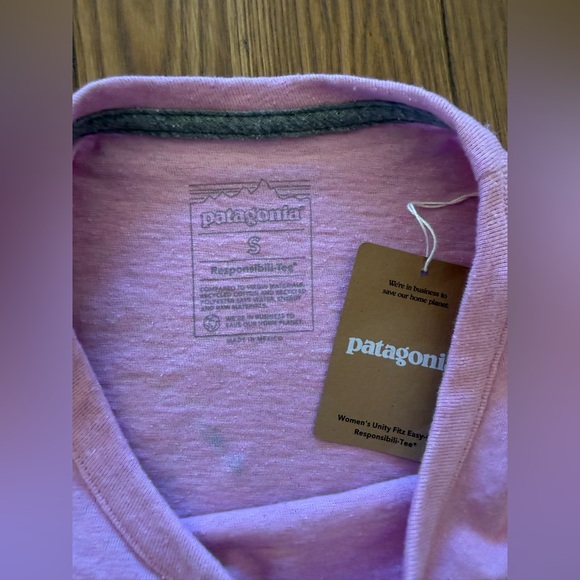 NWT Patagonia Responsibi-tee - S - Picture 3 of 4